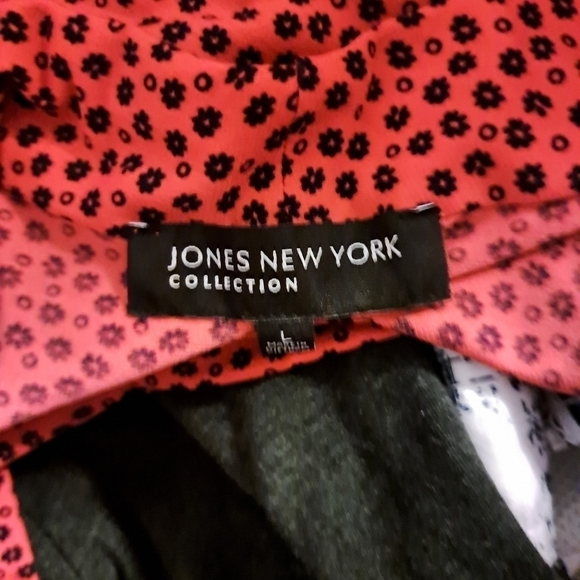 Jones New York floral print blouse - Picture 3 of 4